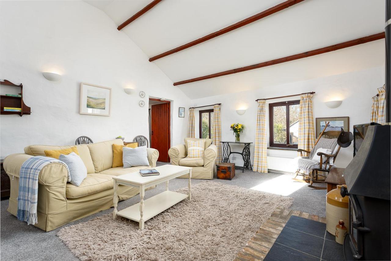 The Snug At Cornish Barn Holidays Truro Ngoại thất bức ảnh