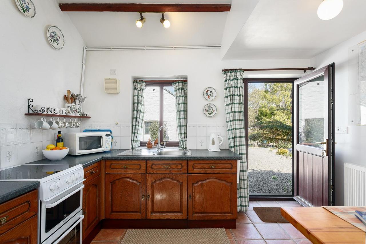 The Snug At Cornish Barn Holidays Truro Ngoại thất bức ảnh