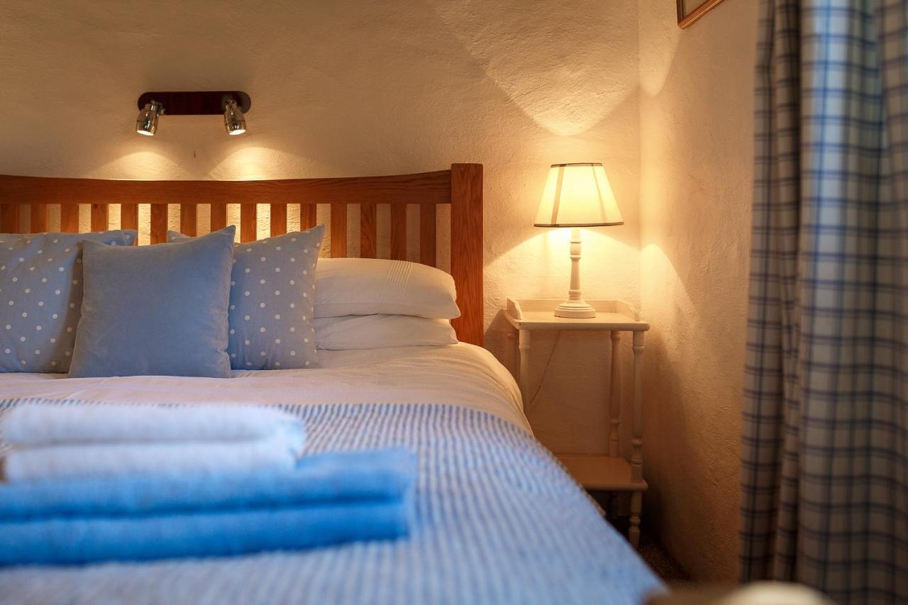 The Snug At Cornish Barn Holidays Truro Ngoại thất bức ảnh