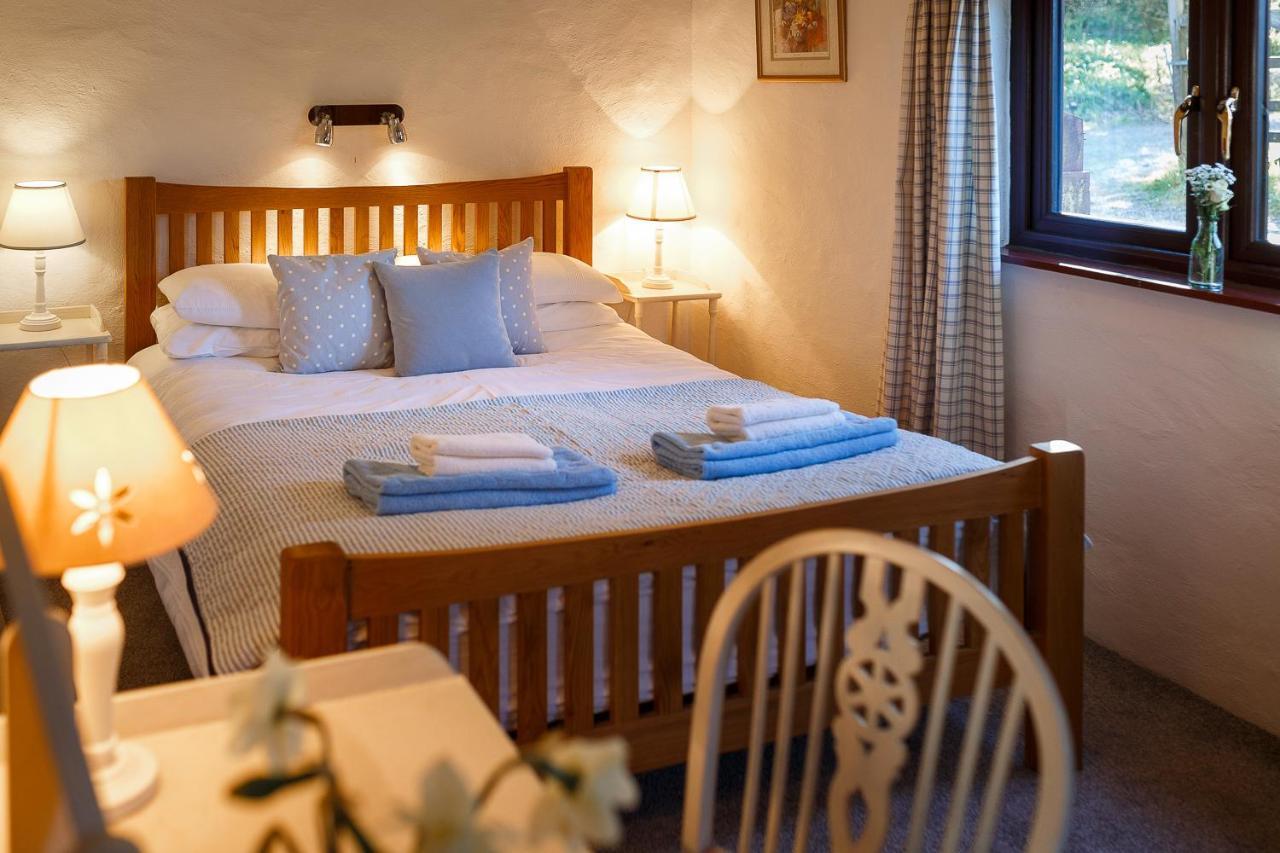 The Snug At Cornish Barn Holidays Truro Ngoại thất bức ảnh